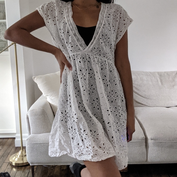 Aritzia Wilfred La Bohéme lightweight white bohemian dress